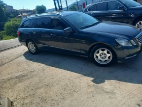 Mercedes-Benz E 220 комби, снимка 4