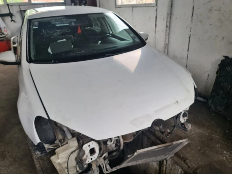 VW Golf 1.4i,2.0tdi-2бр., снимка 2 - Автомобили и джипове - 14535579