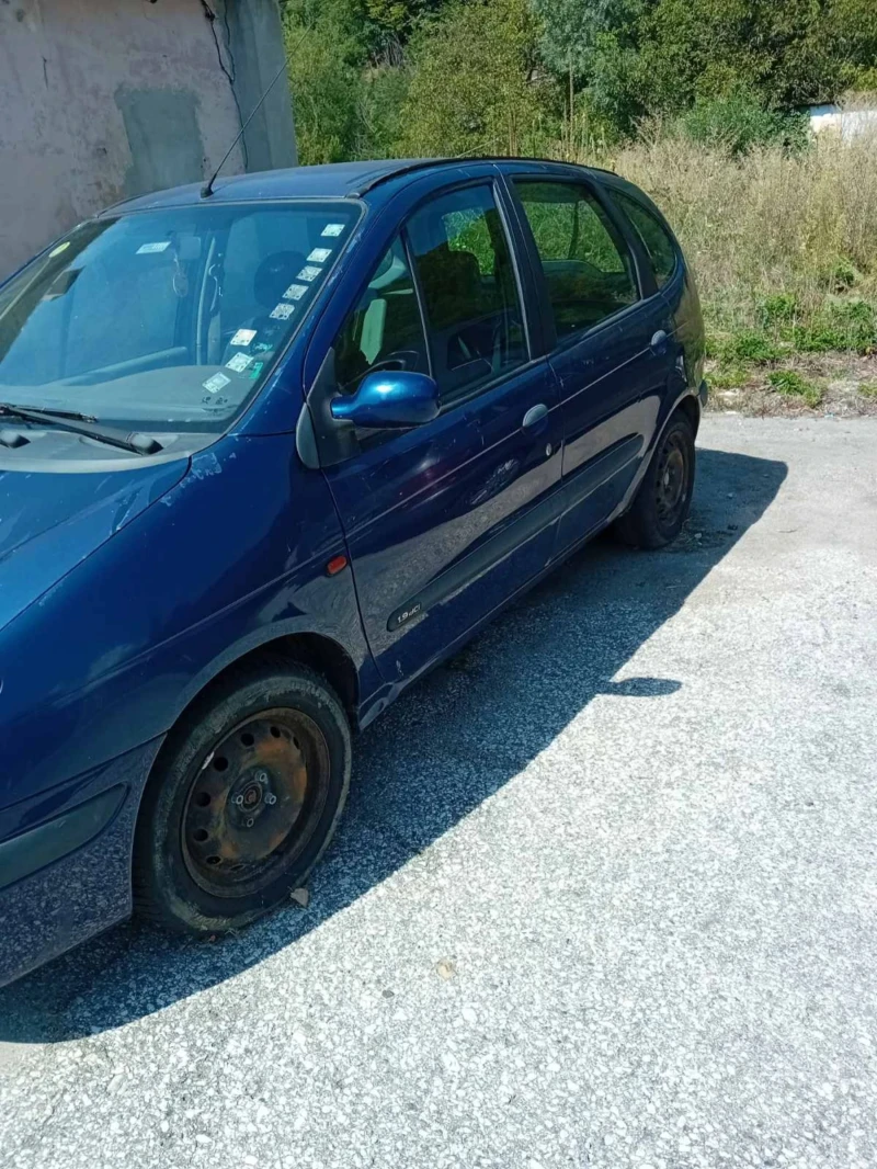 Renault Scenic, снимка 1 - Автомобили и джипове - 47581901