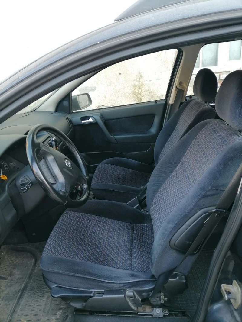 Opel Astra 2000, снимка 4 - Автомобили и джипове - 47972228