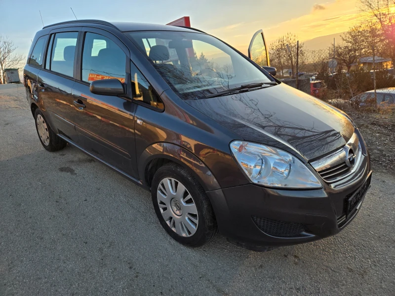 Opel Zafira 1.6 i metan, снимка 4 - Автомобили и джипове - 48962568