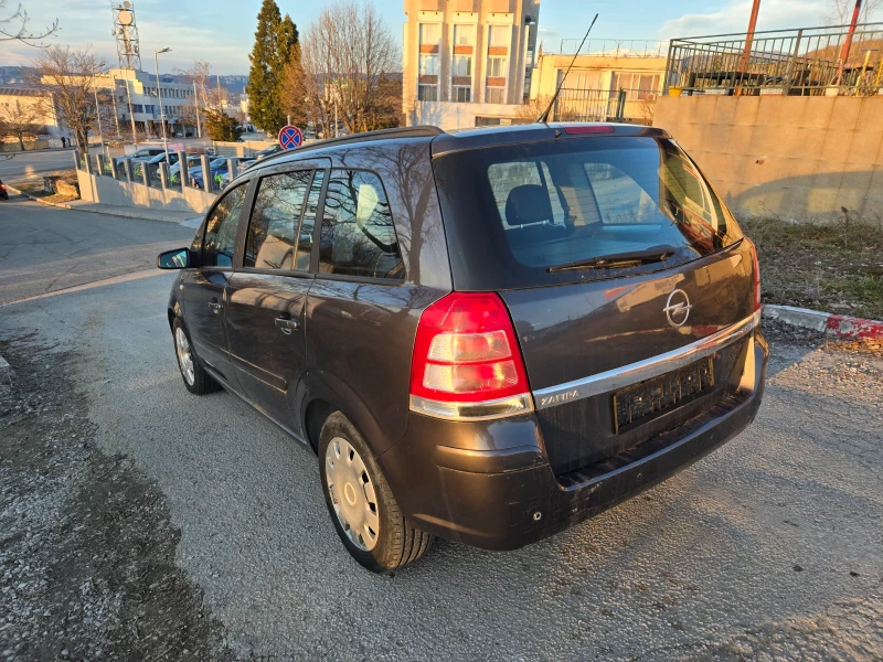 Opel Zafira 1.6 i metan, снимка 8 - Автомобили и джипове - 48962568