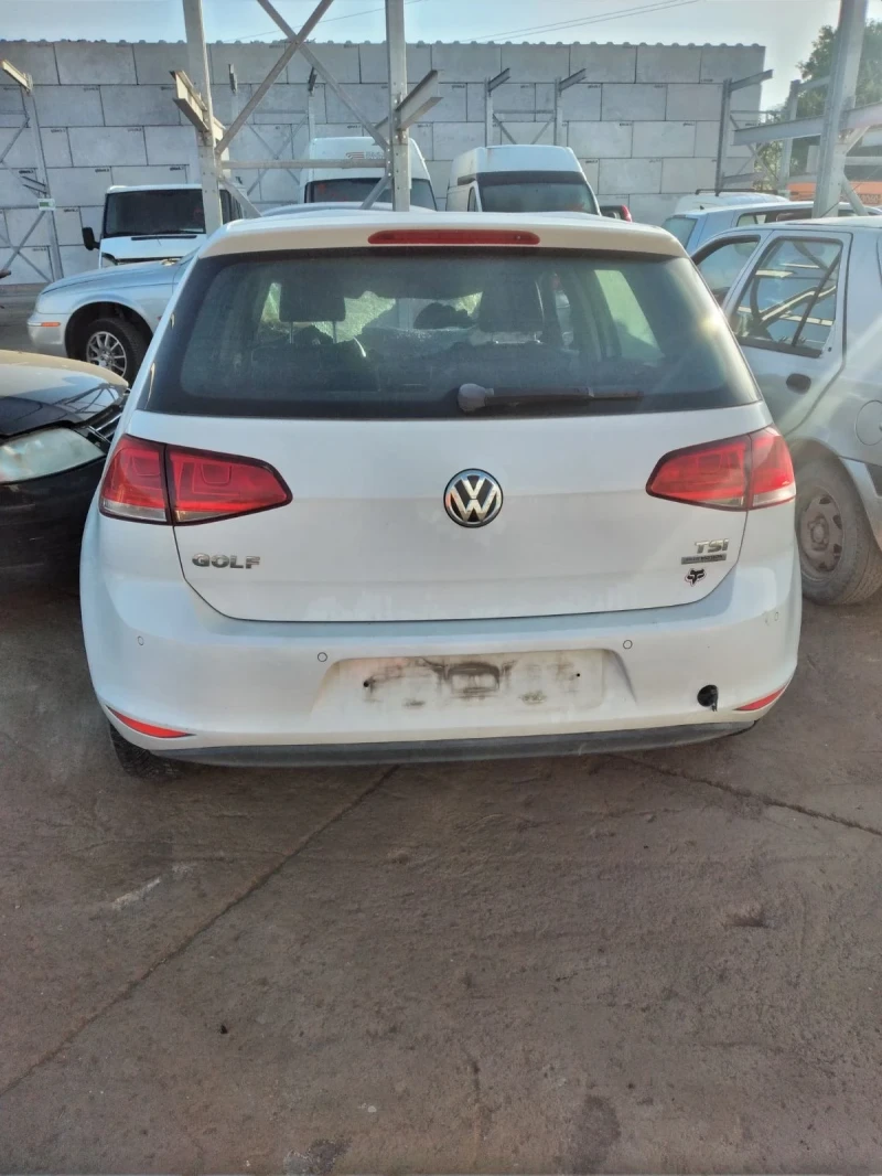 VW Golf 1.2 TSI, снимка 1 - Автомобили и джипове - 48993871