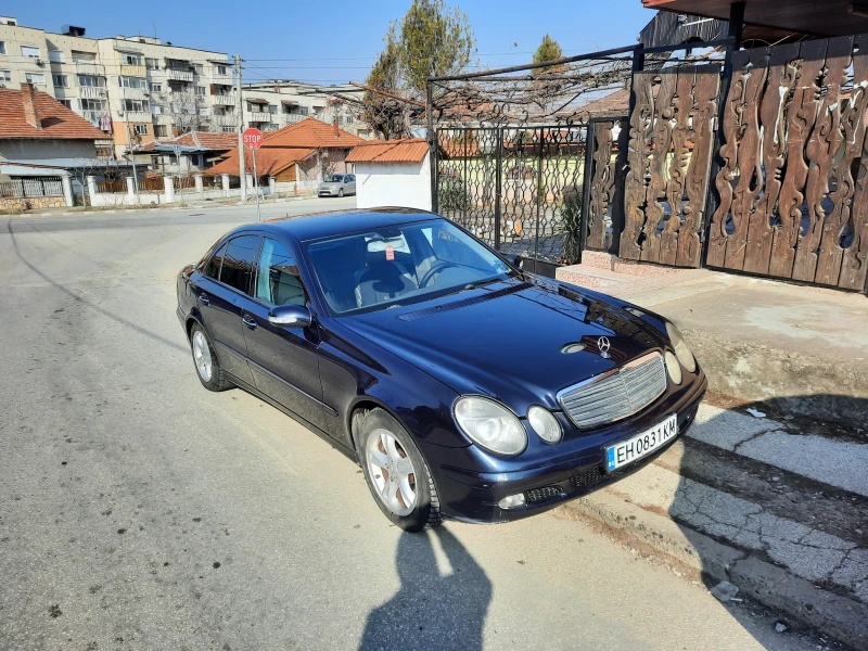 Mercedes-Benz E 270, снимка 2 - Автомобили и джипове - 49097719