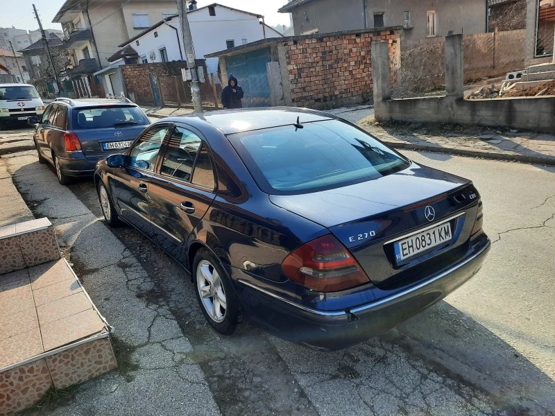 Mercedes-Benz E 270, снимка 3 - Автомобили и джипове - 49097719