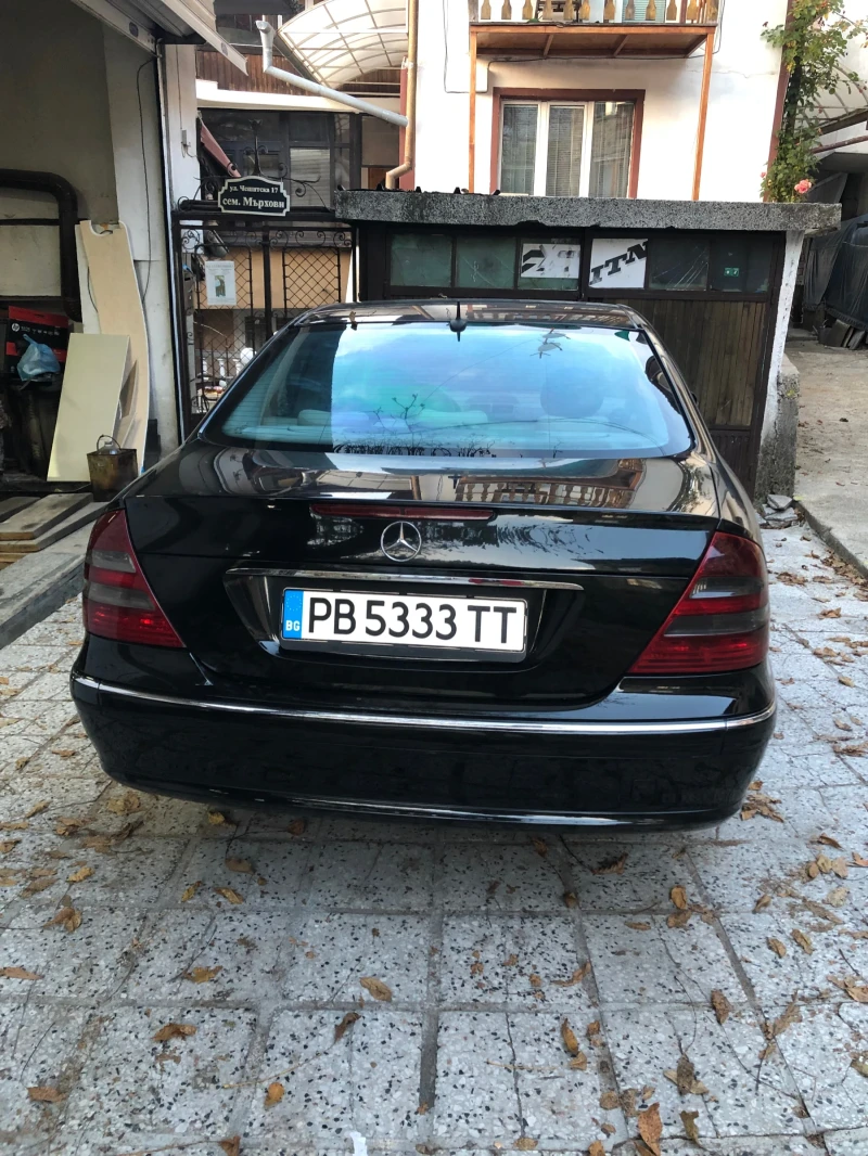 Mercedes-Benz E 280, снимка 3 - Автомобили и джипове - 49441316