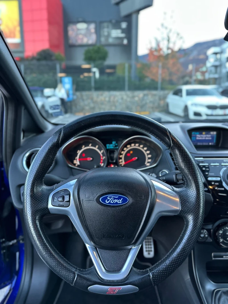 Ford Fiesta ST, снимка 11 - Автомобили и джипове - 52644620