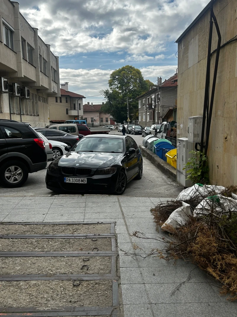 BMW 320, снимка 2 - Автомобили и джипове - 52794713