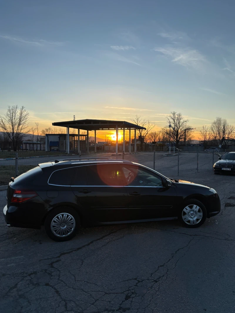 Renault Laguna 2.0 dci, снимка 14 - Автомобили и джипове - 53167714