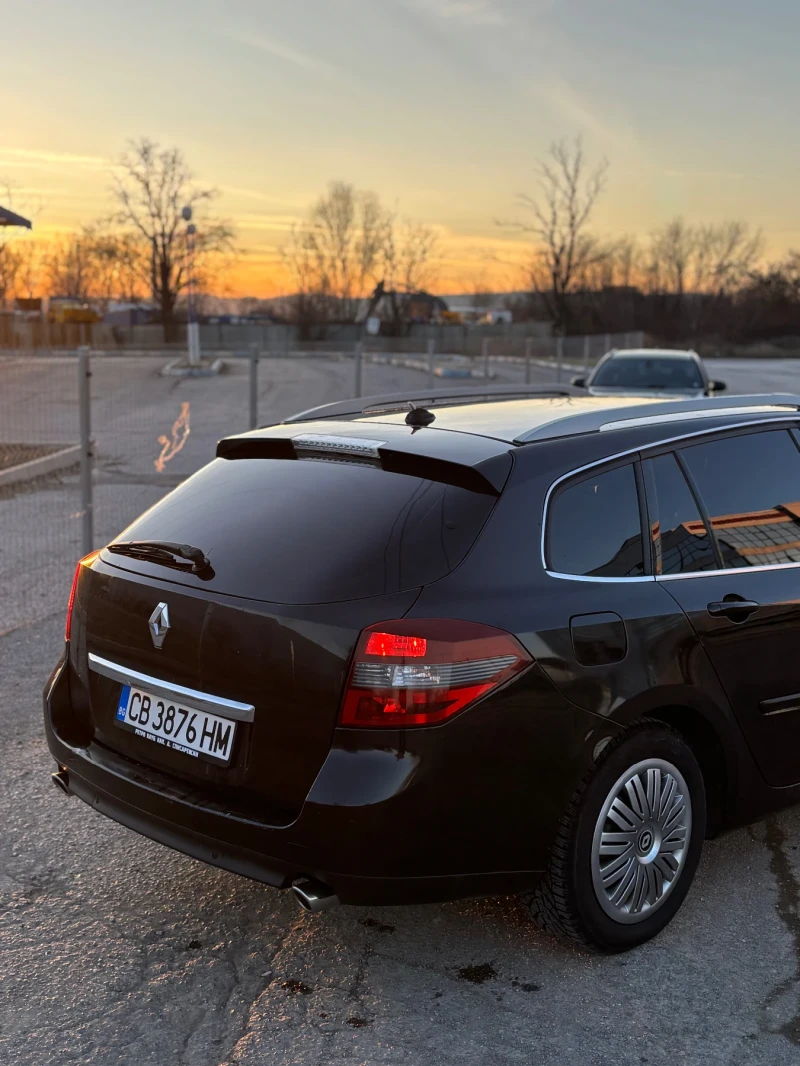 Renault Laguna 2.0 dci, снимка 11 - Автомобили и джипове - 53167714