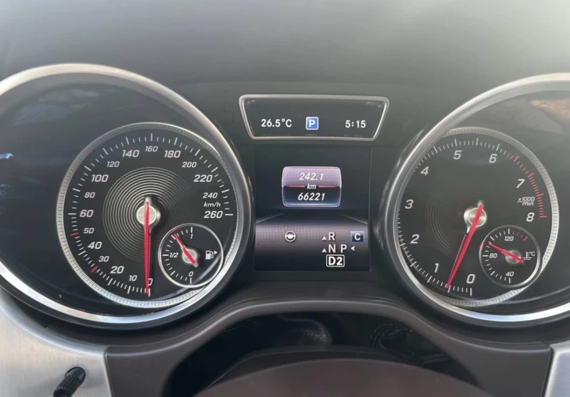 Mercedes-Benz GLS 450 AMG * * DISTRONIC * * CLEAN CARFAX * * АВТО КРЕДИТ, снимка 8 - Автомобили и джипове - 53181045