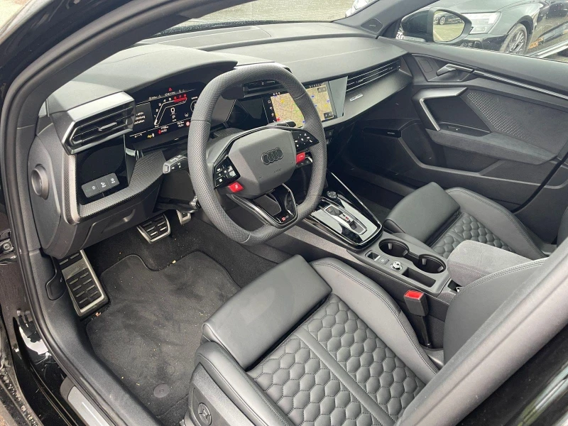 Audi Rs3 2.5 TFSI/FACELIFT/SPORTBACK/HEAD UP/PANO/SONOS/, снимка 9 - Автомобили и джипове - 53267128