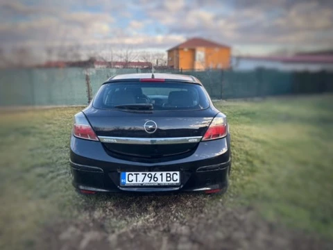 Opel Astra, снимка 2 - Автомобили и джипове - 48645246