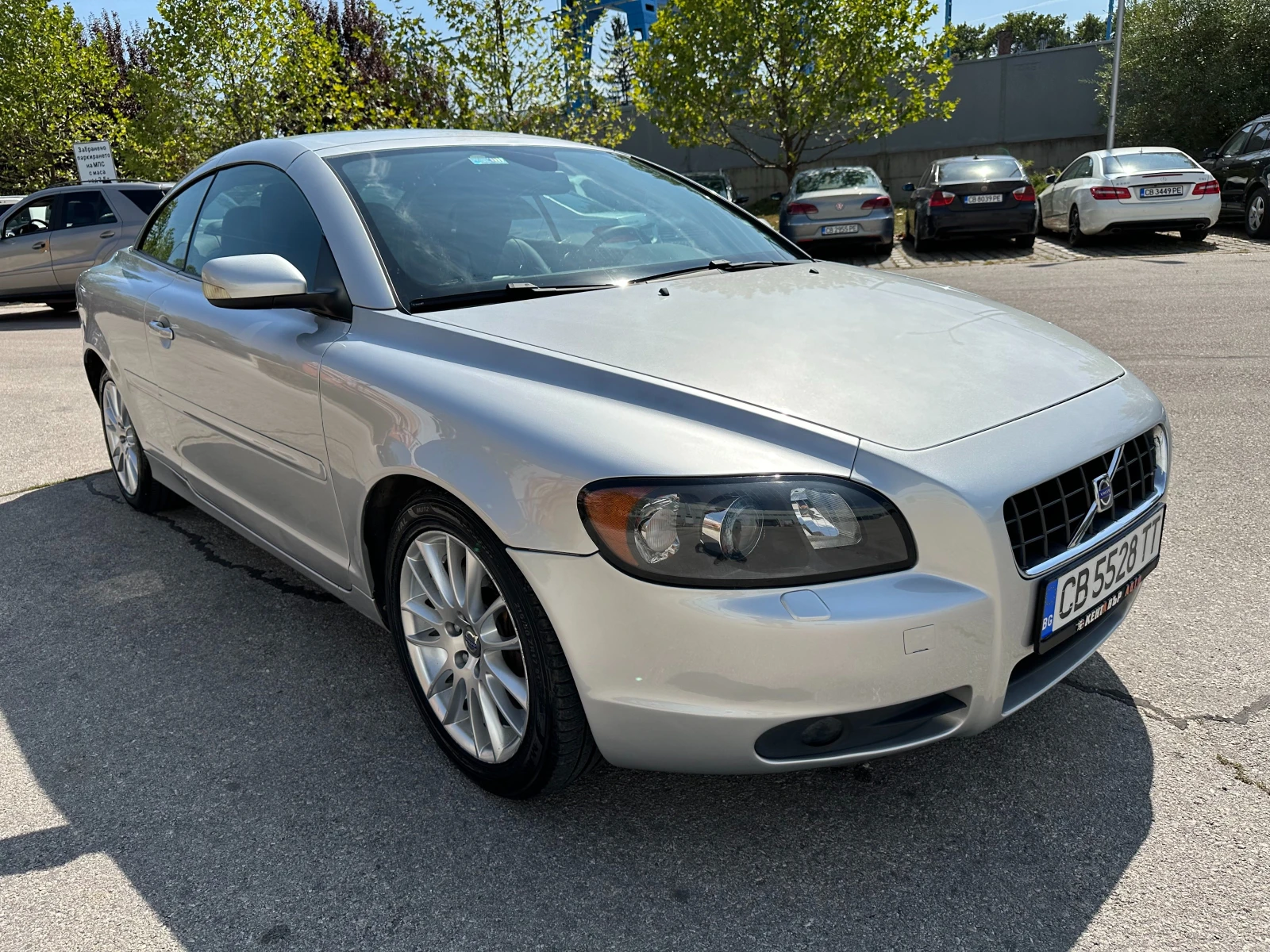 Volvo C70 2.4 D5 Автоматик - изображение 6