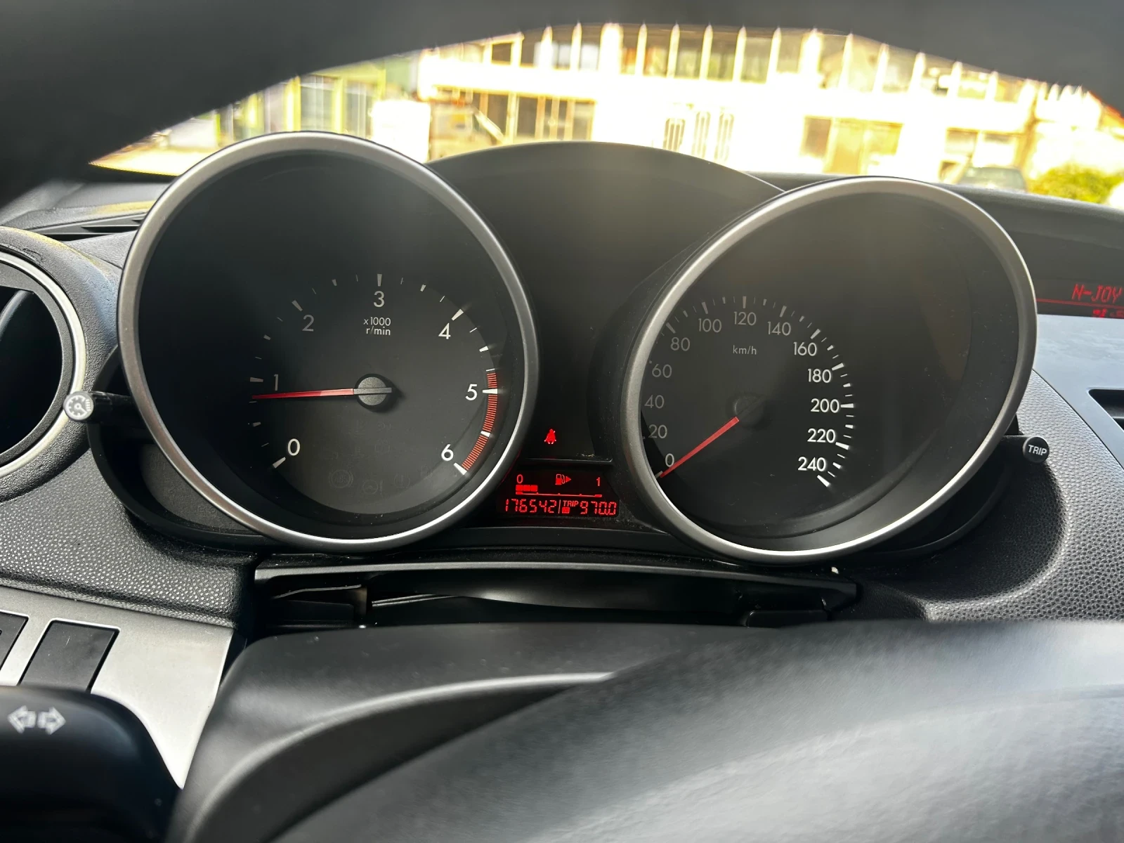 Mazda 3 1.6  | Mobile.bg   14