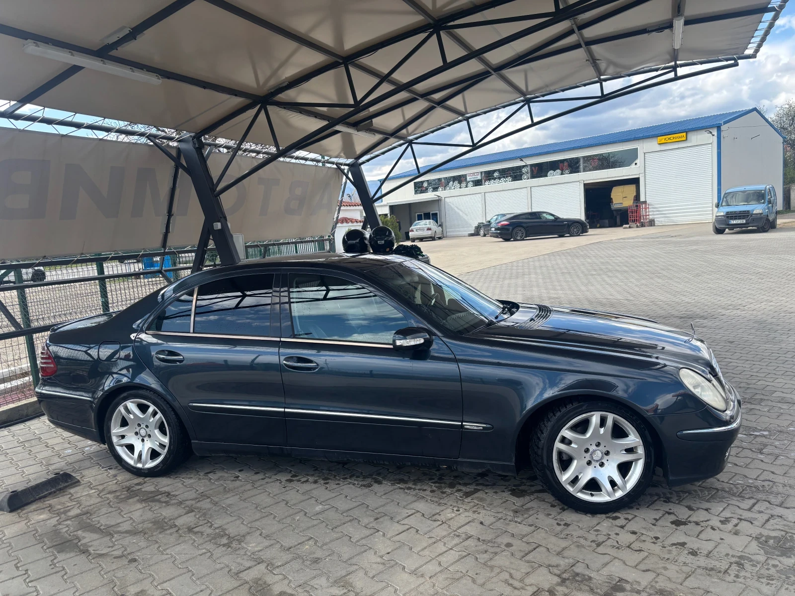 Mercedes-Benz E 270  - изображение 6
