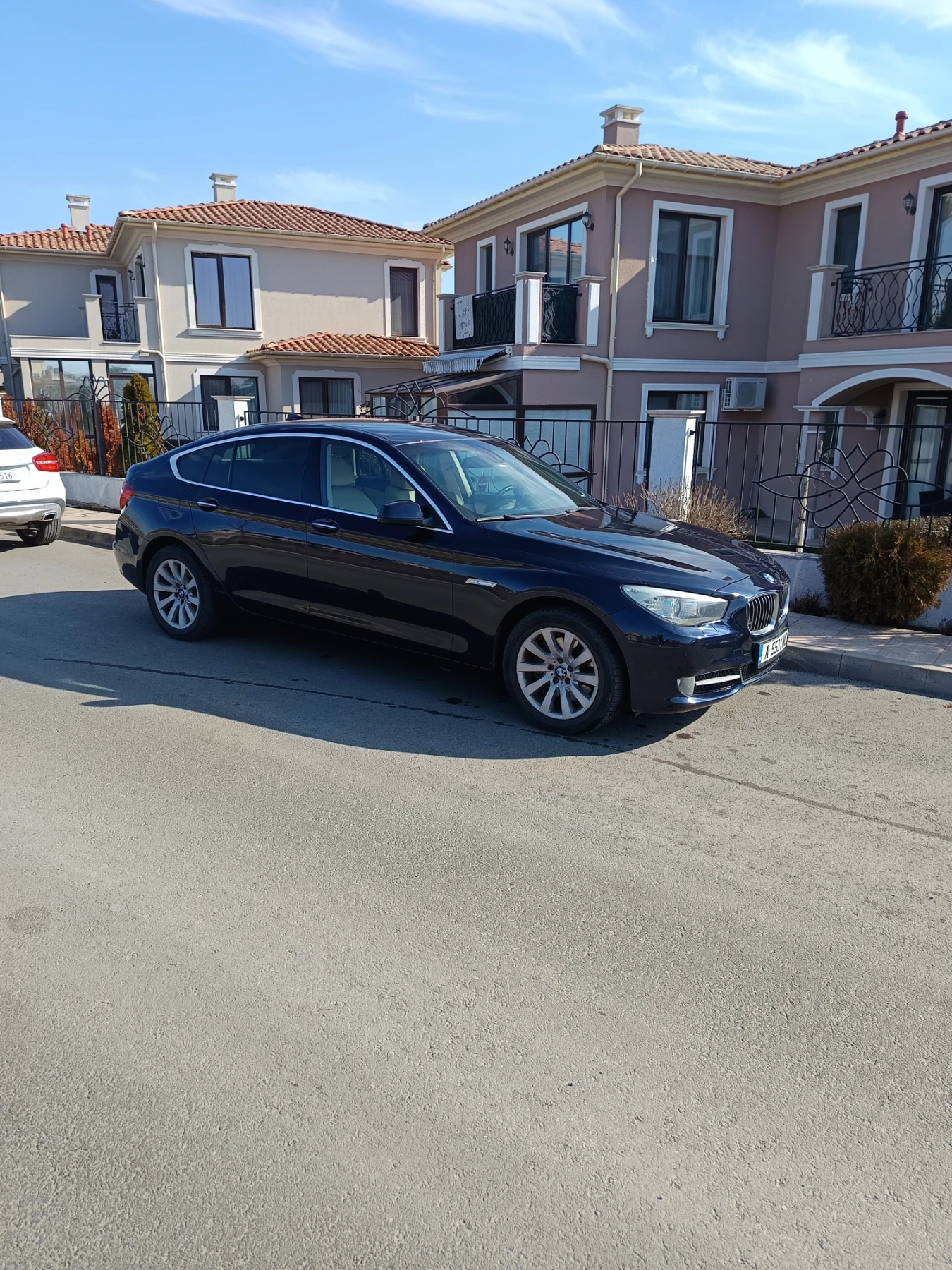 BMW 5 Gran Turismo 530 xdrive - изображение 4