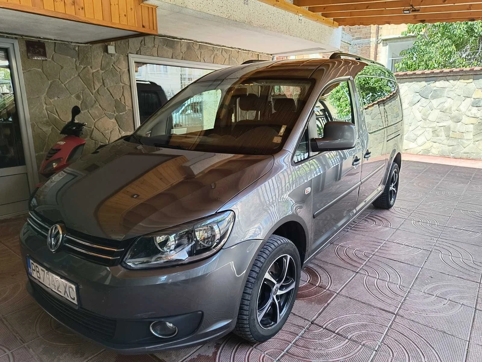 VW Caddy 2.0TDI*  DSG* 140к.с.* MAXI - изображение 2