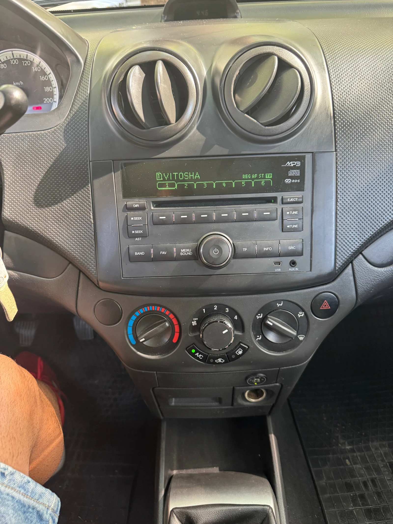 Chevrolet Aveo 1.2 газ/бензин - изображение 9