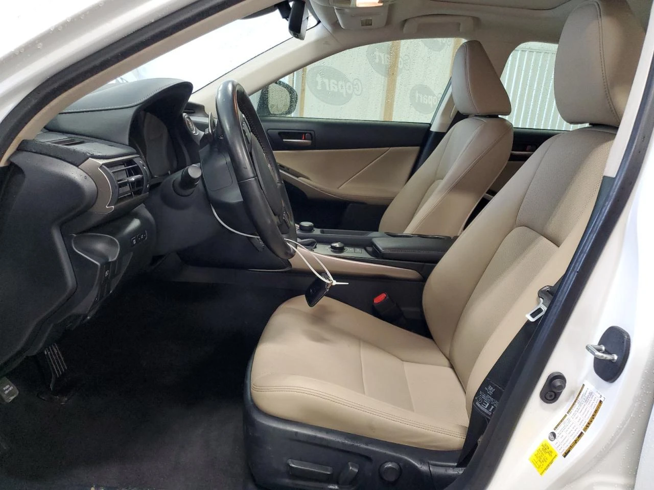 Lexus IS 300  - изображение 7