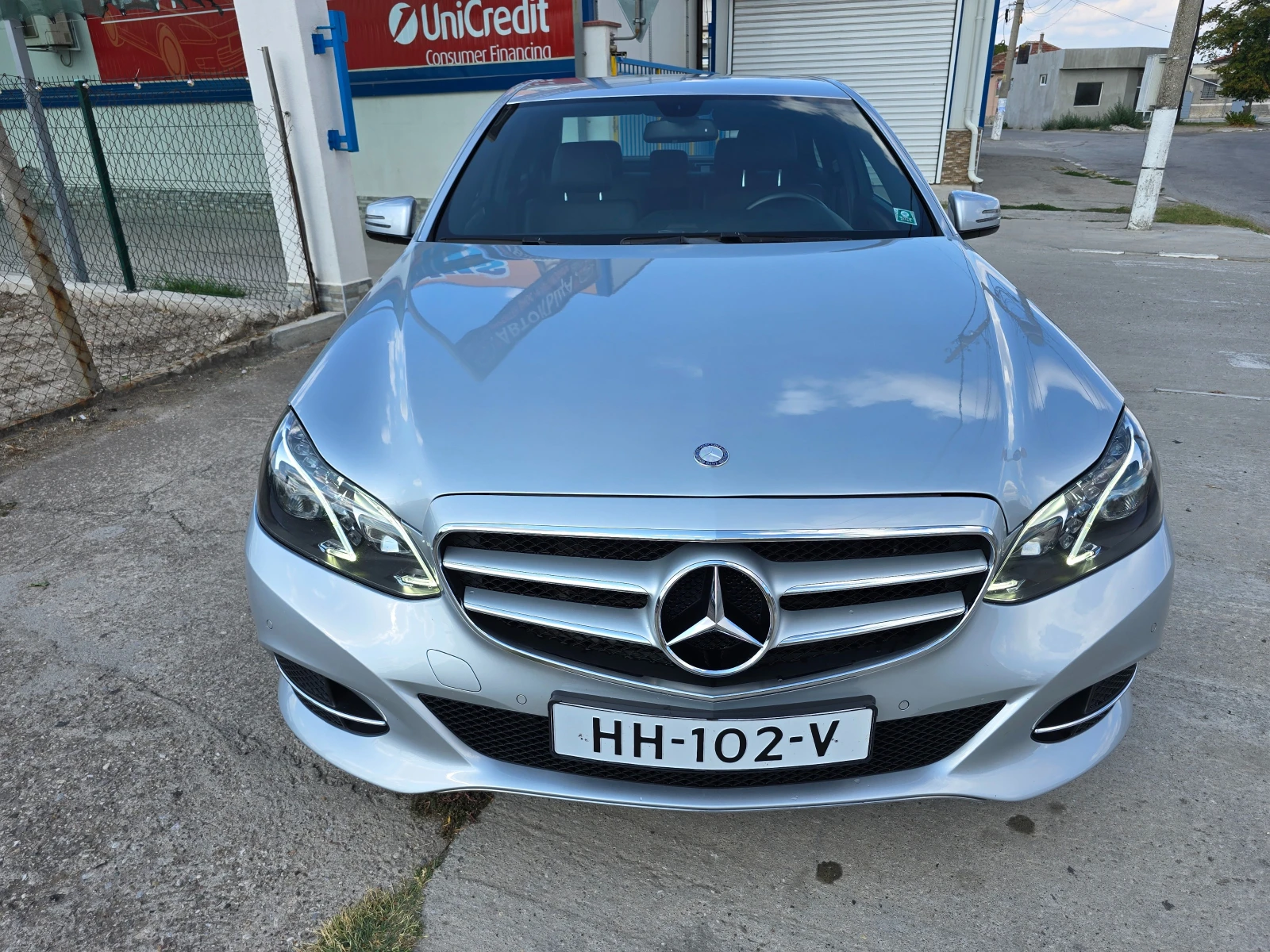 Mercedes-Benz E 220  - изображение 2