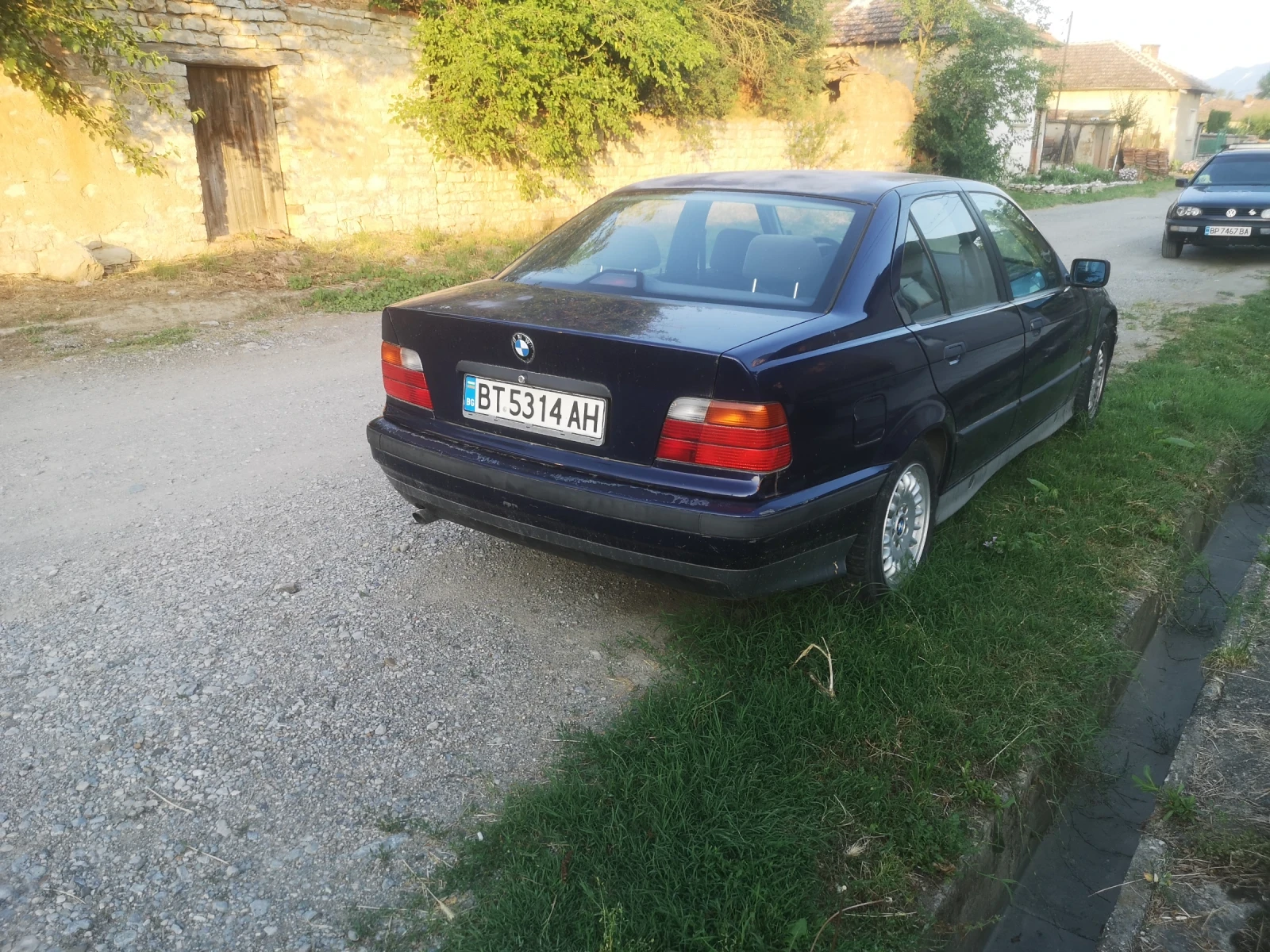 BMW 318  - изображение 3