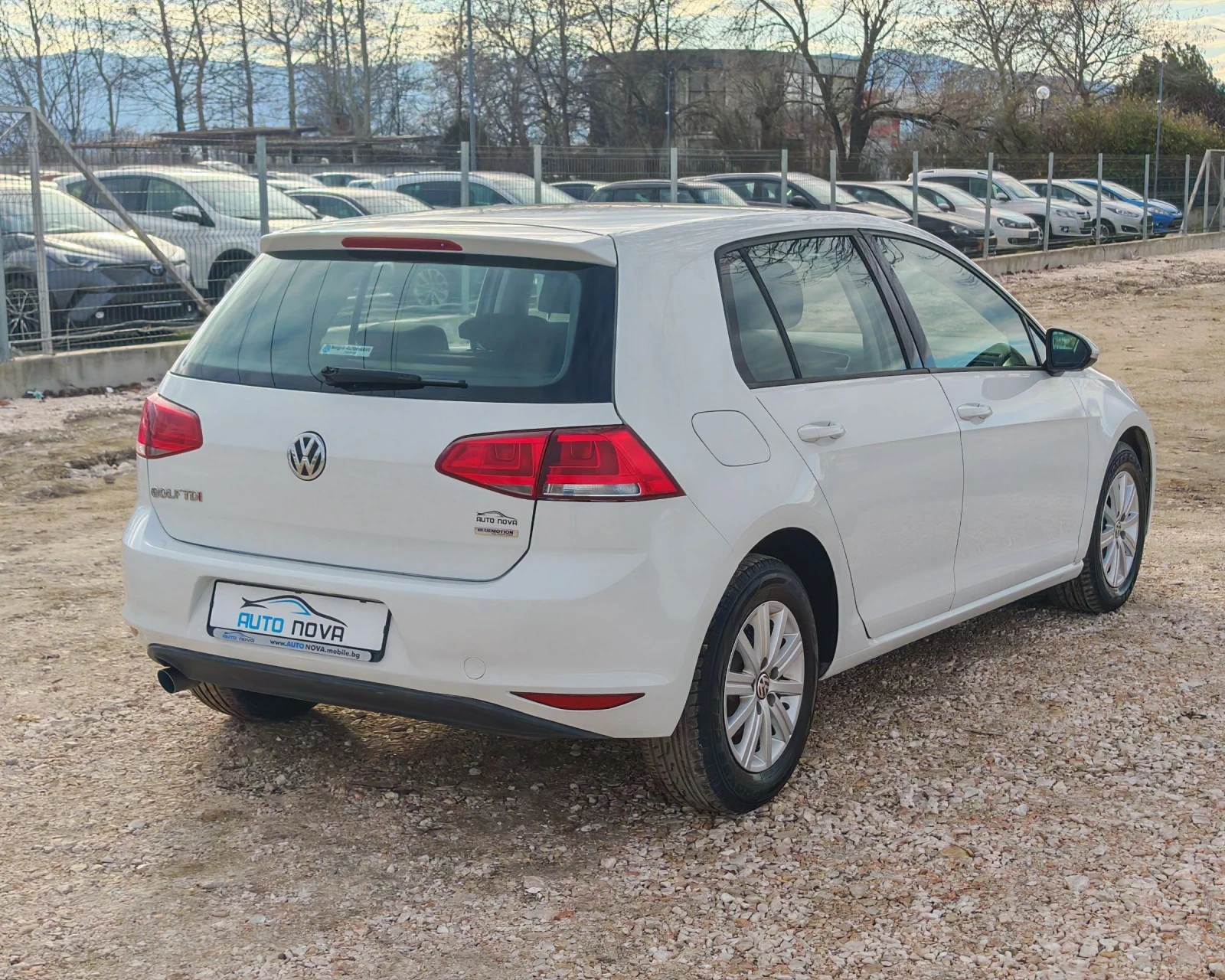 VW Golf 1.6 ДИЗЕЛ 105 К.С. УНИКАЛНО СЪСТОЯНИЕ! - изображение 5