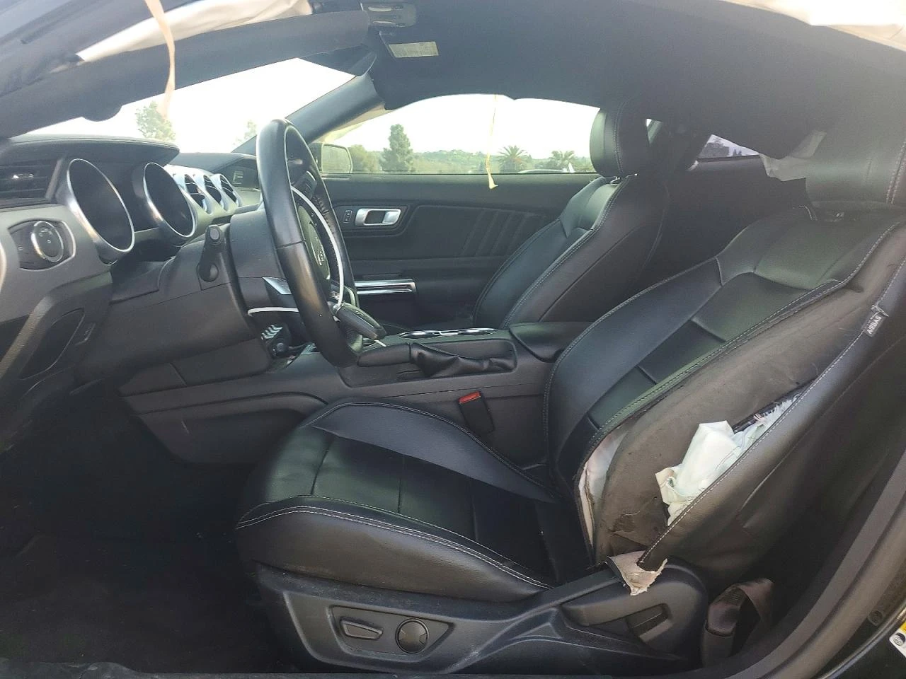 Ford Mustang ECOBOOST PREMIUM FASTBACK| КОЖА| ГОЛЯМА НАВИГАЦИЯ - изображение 7