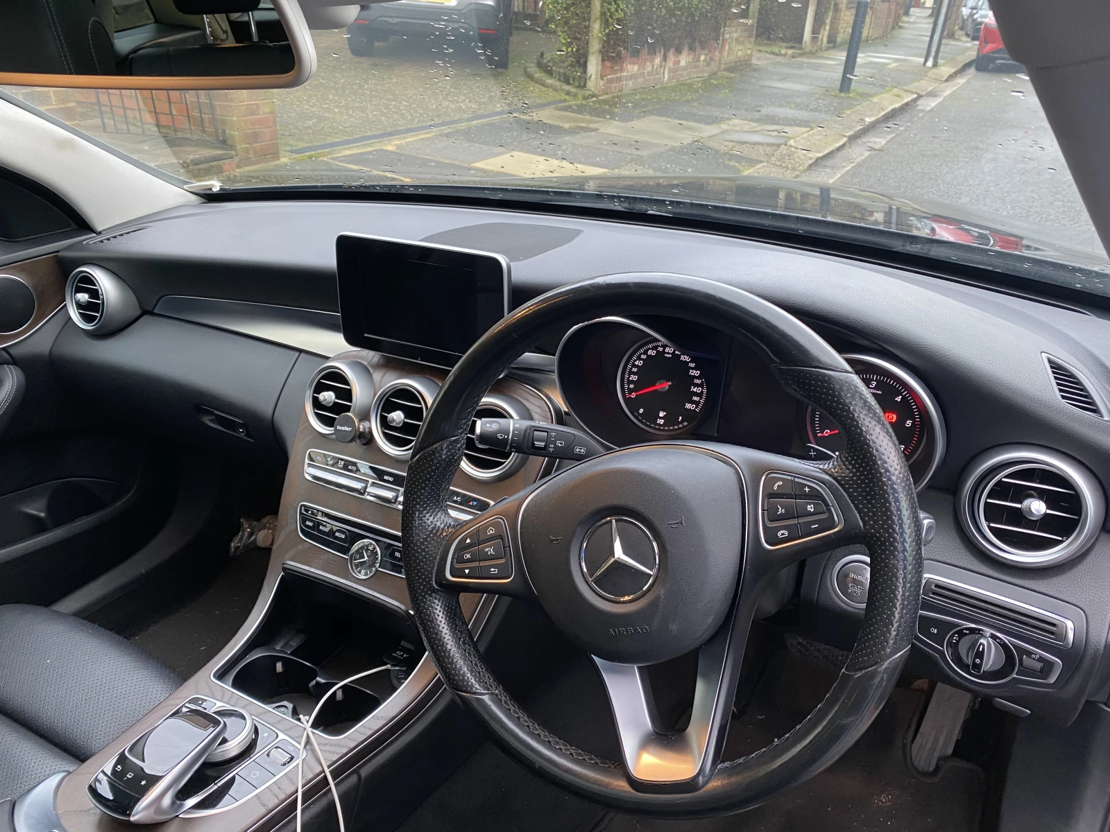 Mercedes-Benz C 300, снимка 8 - Автомобили и джипове - 53788592