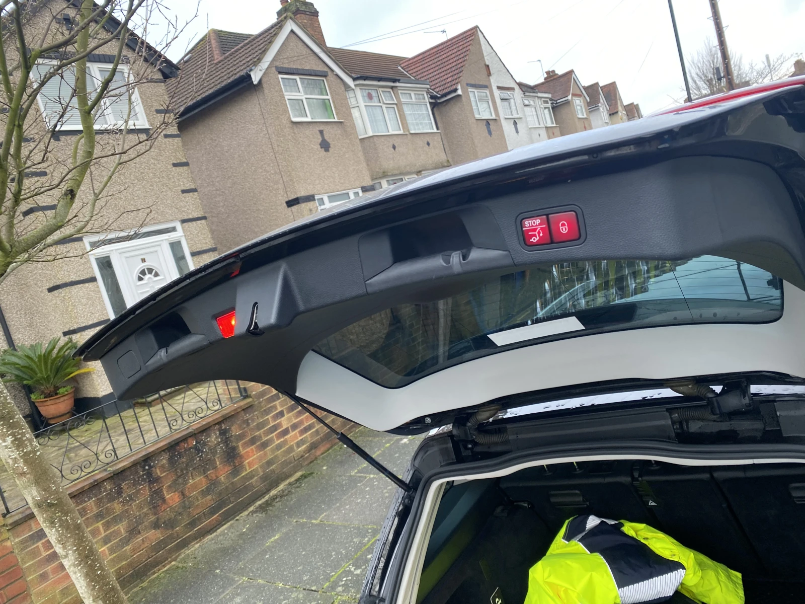 Mercedes-Benz C 300, снимка 10 - Автомобили и джипове - 53788592