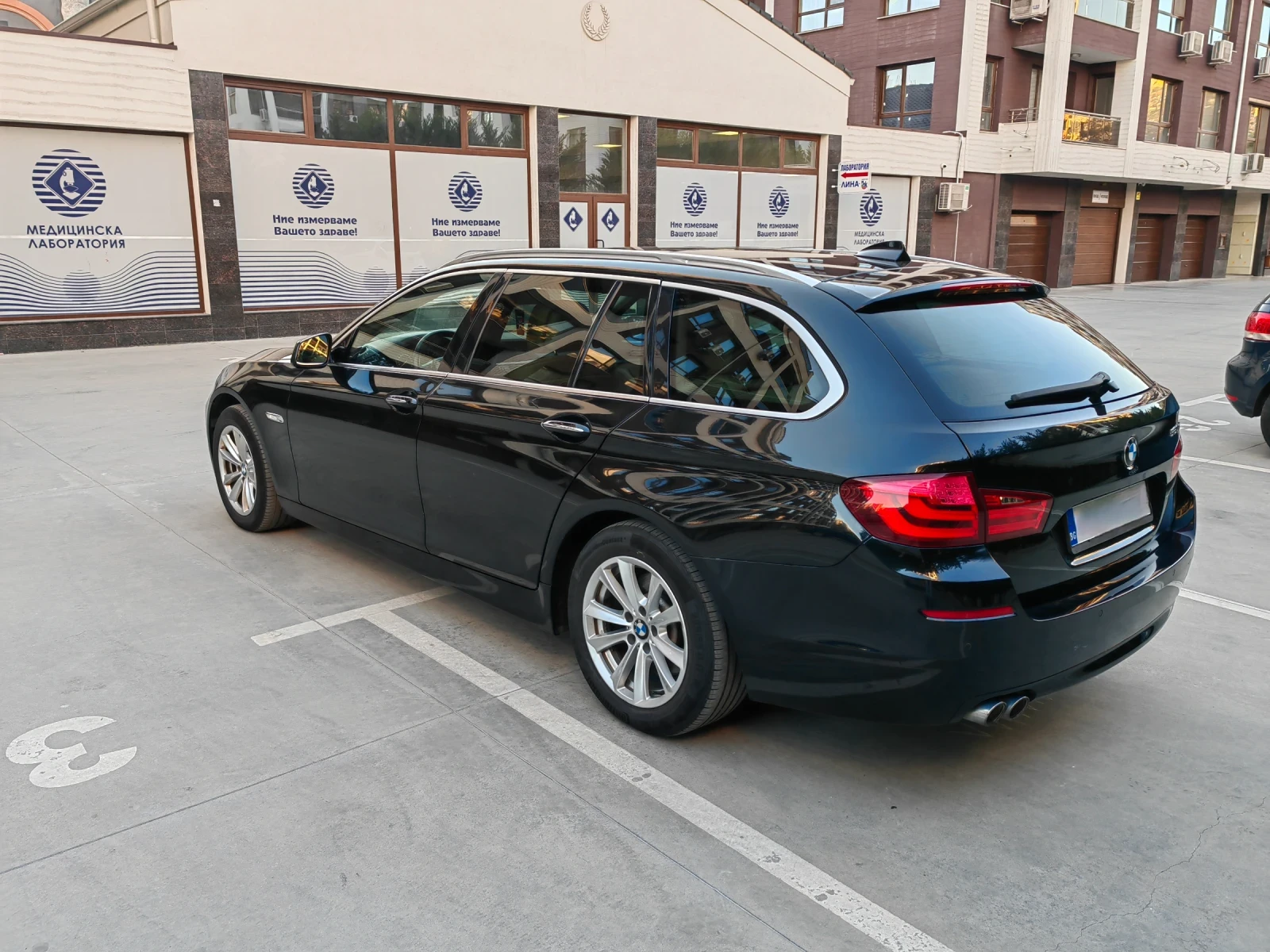 BMW 520, снимка 3 - Автомобили и джипове - 53840994