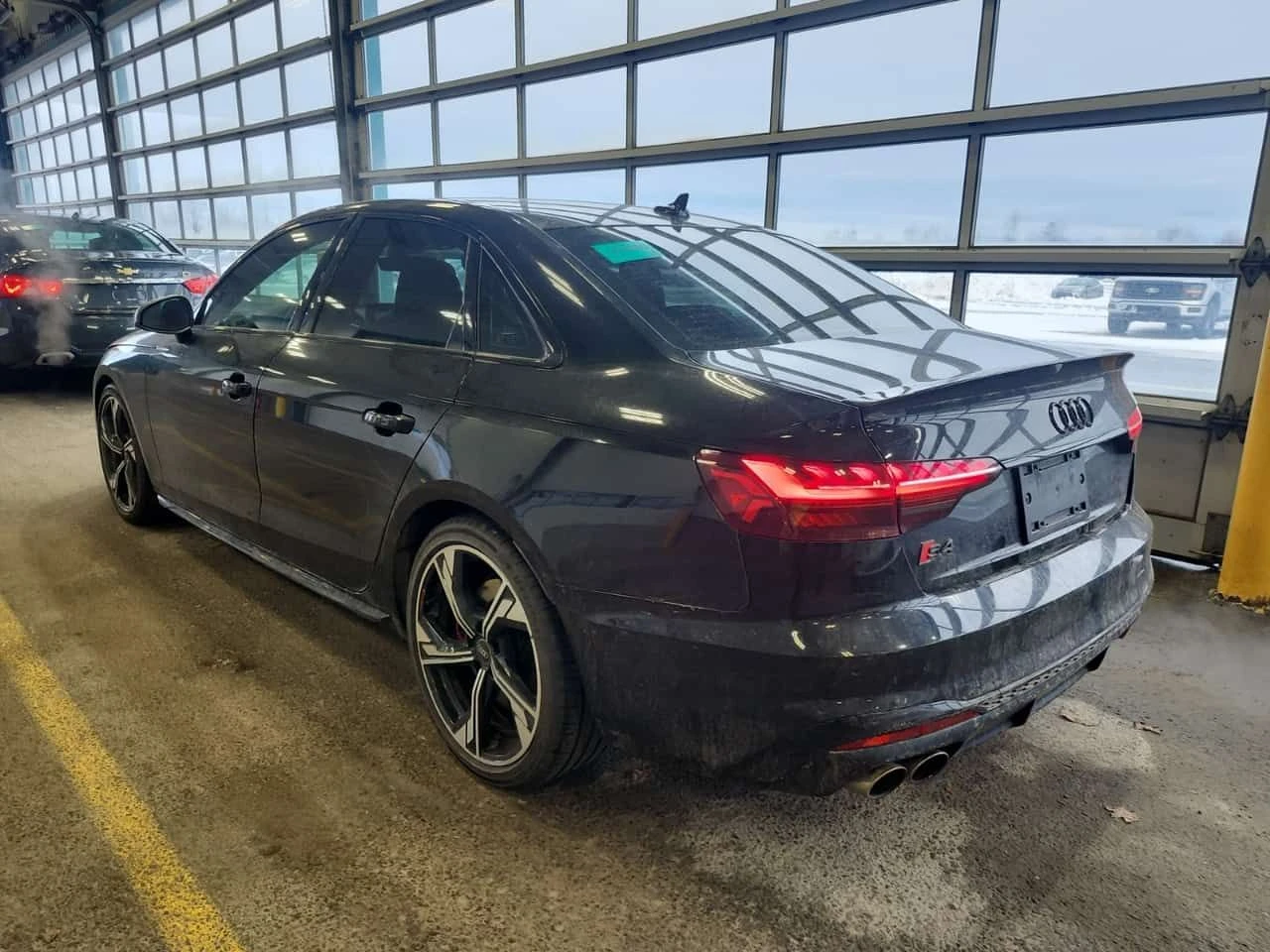 Audi S4 * PROGRESSIV * CARFAX * 2 КЛЮЧА ПАНОРАМА* , снимка 4 - Автомобили и джипове - 53871915