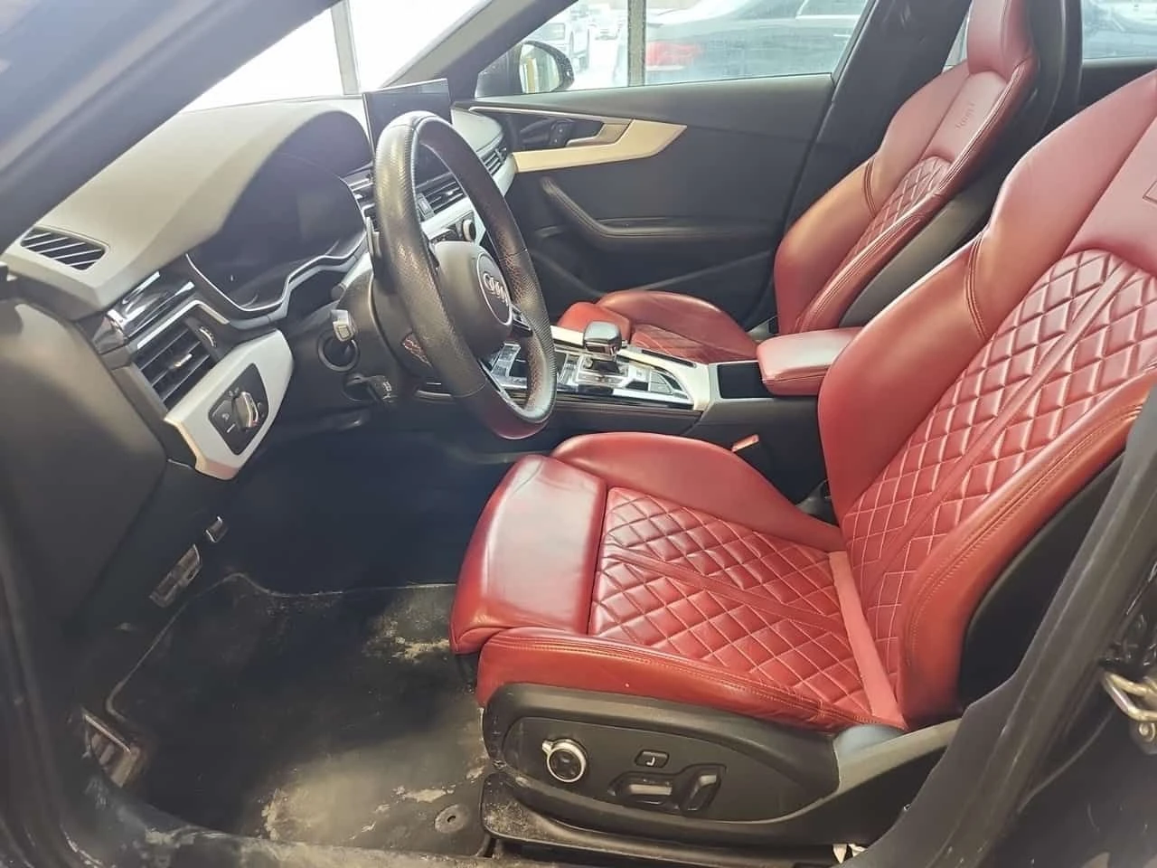 Audi S4 * PROGRESSIV * CARFAX * 2 КЛЮЧА ПАНОРАМА* , снимка 8 - Автомобили и джипове - 53871915