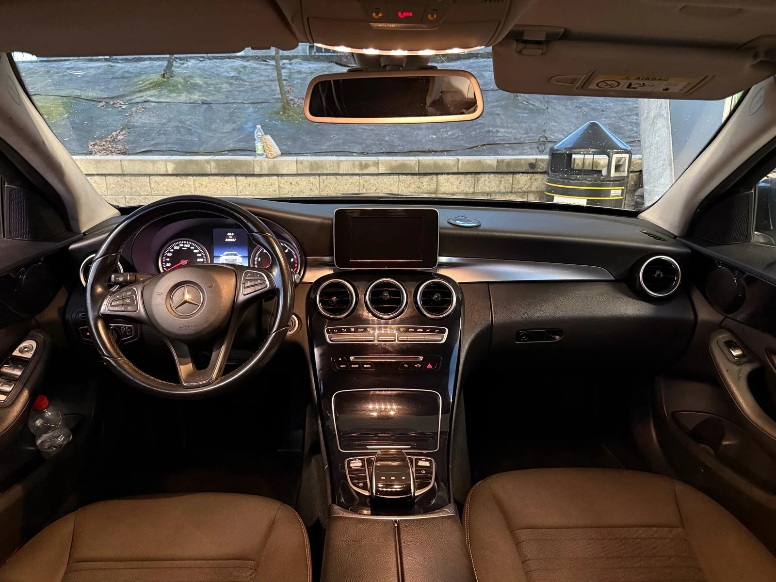 Mercedes-Benz C 180 Auto Premium Plus, снимка 13 - Автомобили и джипове - 53949051