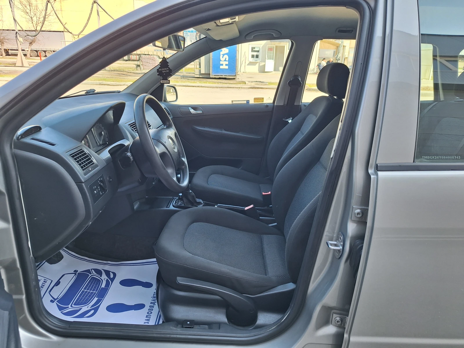 Skoda Fabia 1.7 ТОП ОФЕРТА, снимка 9 - Автомобили и джипове - 54030990