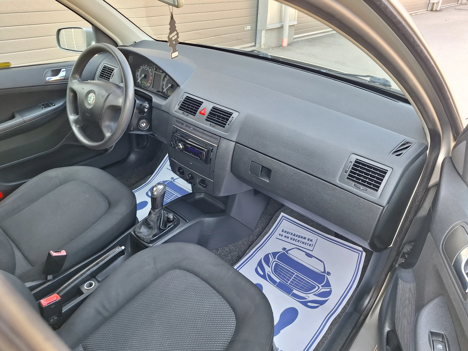 Skoda Fabia 1.7 ТОП ОФЕРТА, снимка 12 - Автомобили и джипове - 54030990