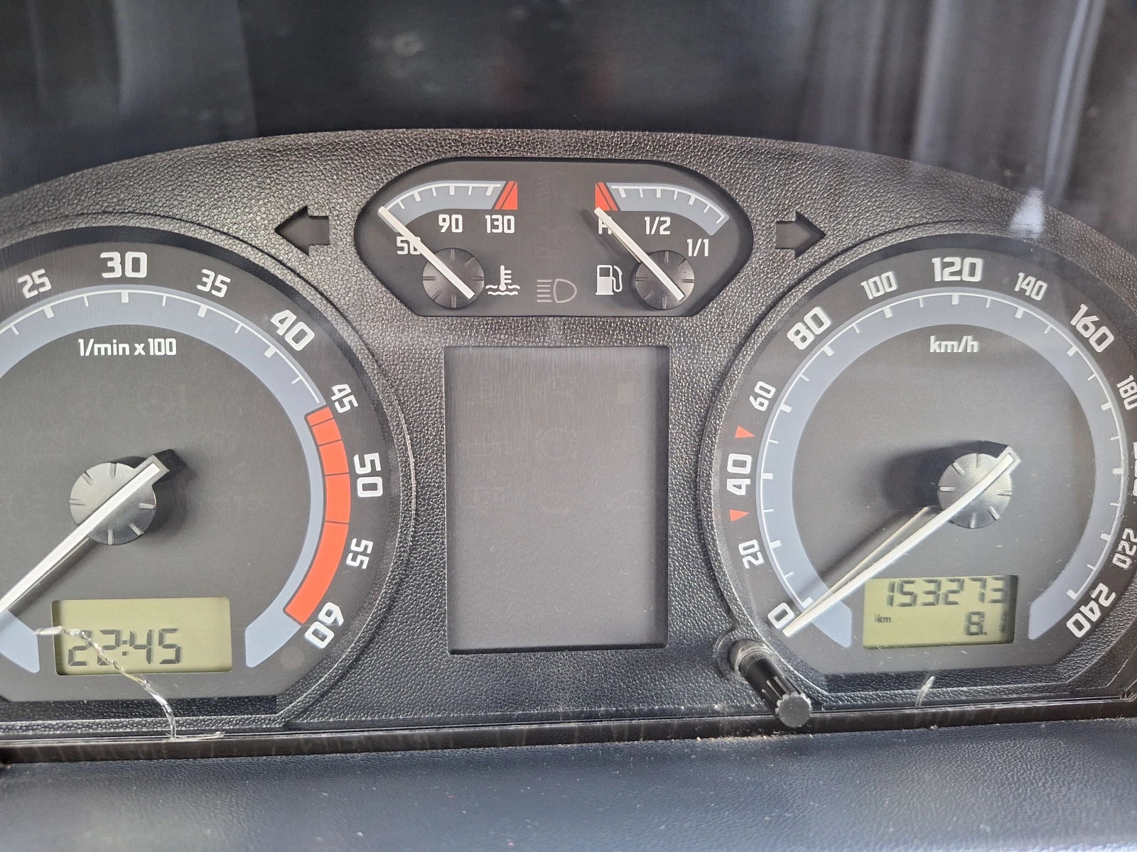 Skoda Fabia 1.7 ТОП ОФЕРТА, снимка 10 - Автомобили и джипове - 54030990