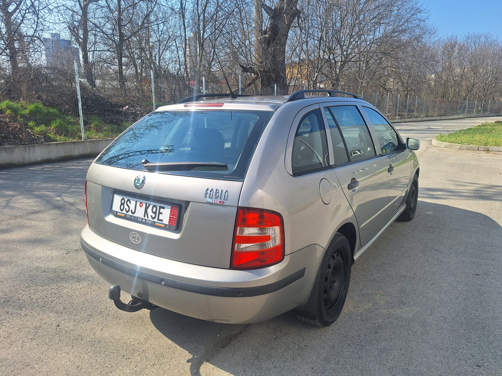 Skoda Fabia 1.7 ТОП ОФЕРТА, снимка 5 - Автомобили и джипове - 54030990