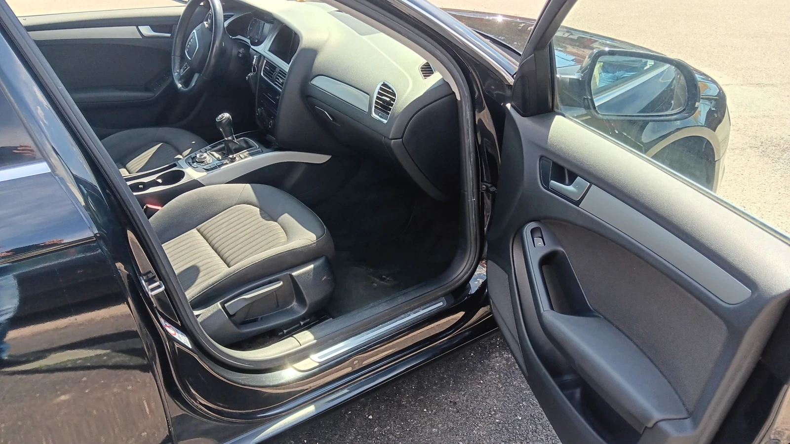 Audi A4 Avant 2.0TDI 140PS, снимка 5 - Автомобили и джипове - 54137184