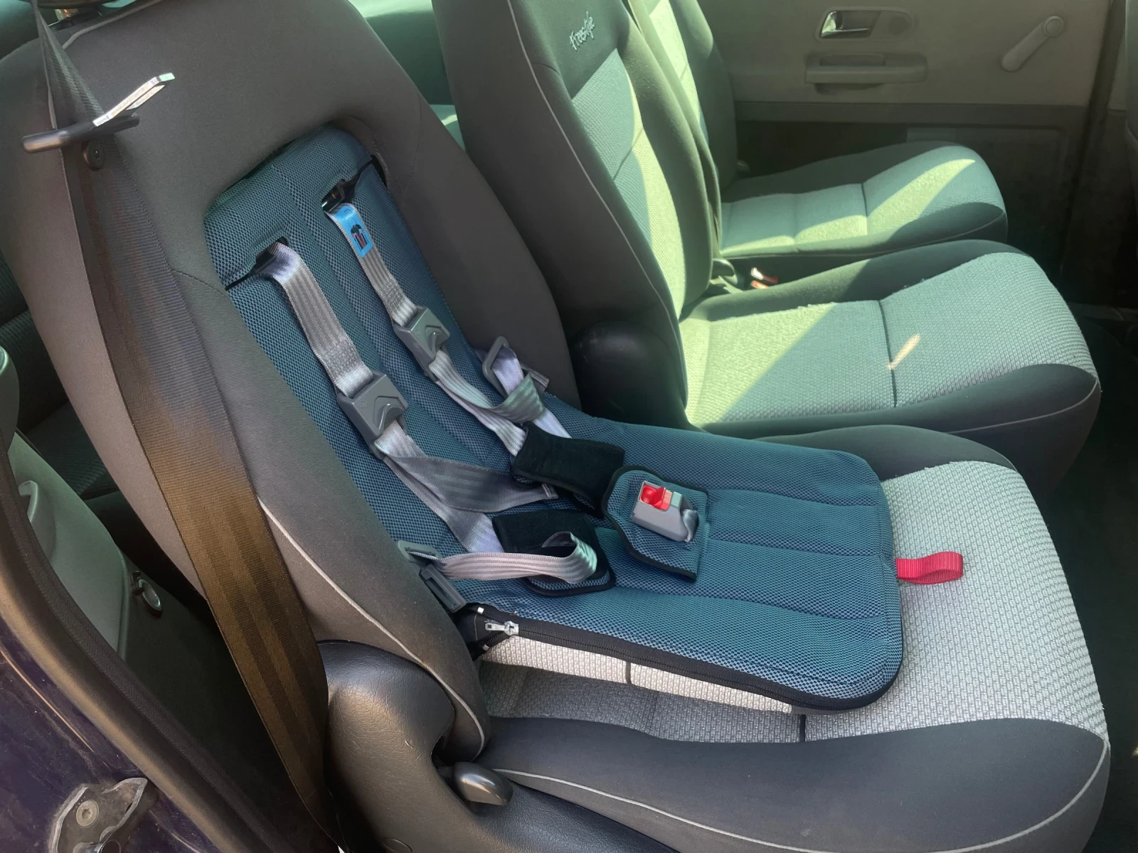 VW Sharan Freestyle 2.0tdi, снимка 7 - Автомобили и джипове - 54206973