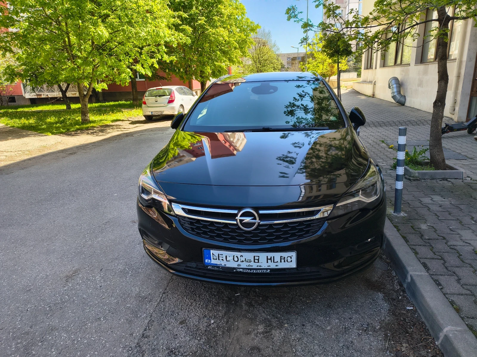 Opel Astra, снимка 2 - Автомобили и джипове - 54320042