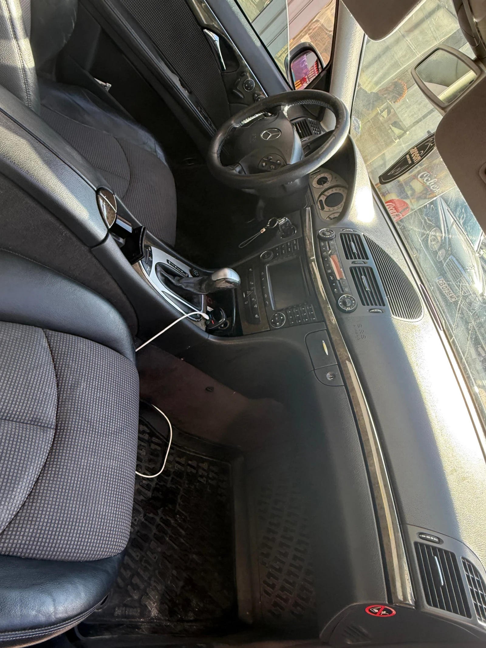 Mercedes-Benz E 320 LPG, снимка 7 - Автомобили и джипове - 54444134