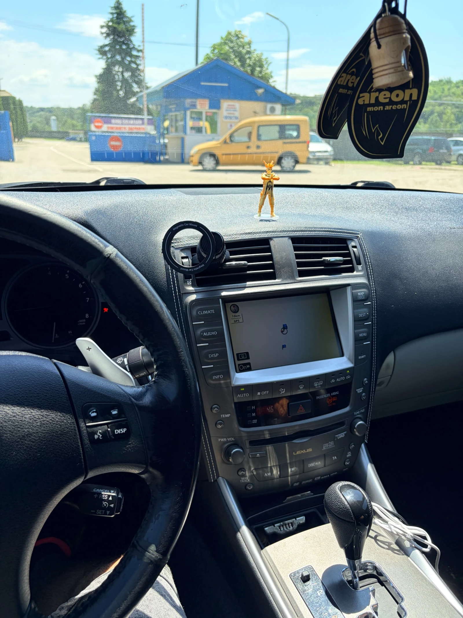 Lexus IS 250, снимка 16 - Автомобили и джипове - 54640537