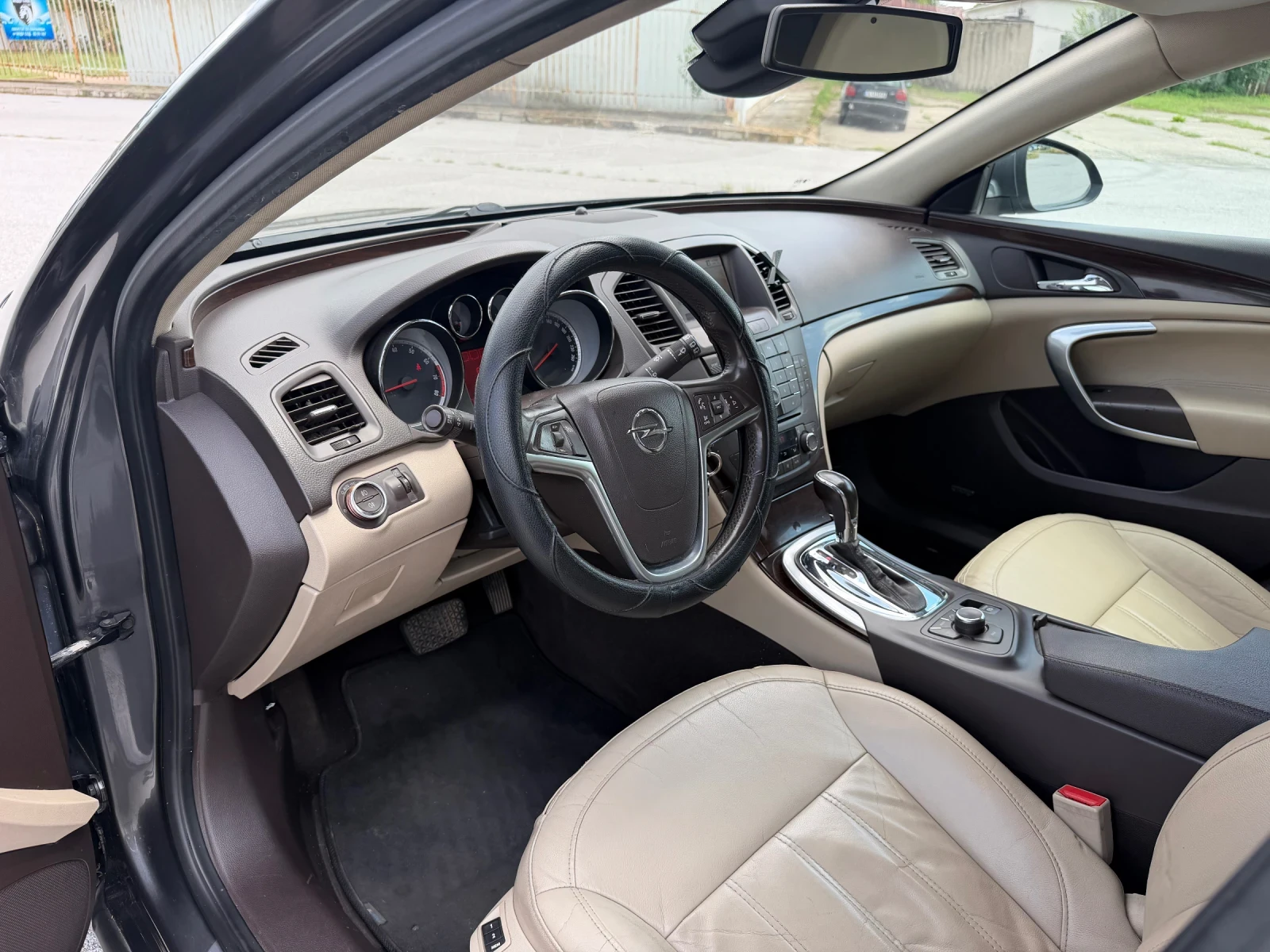 Opel Insignia 2.8= TURBO= 4x4= Обслужена, снимка 6 - Автомобили и джипове - 54836461