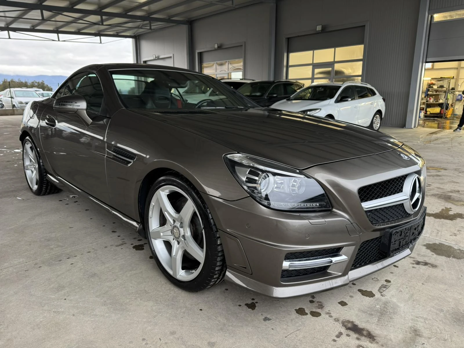 Mercedes-Benz SLK 204ps* AMG Line* 79хл.км* НАВИ* КОЖА, снимка 8 - Автомобили и джипове - 54914729