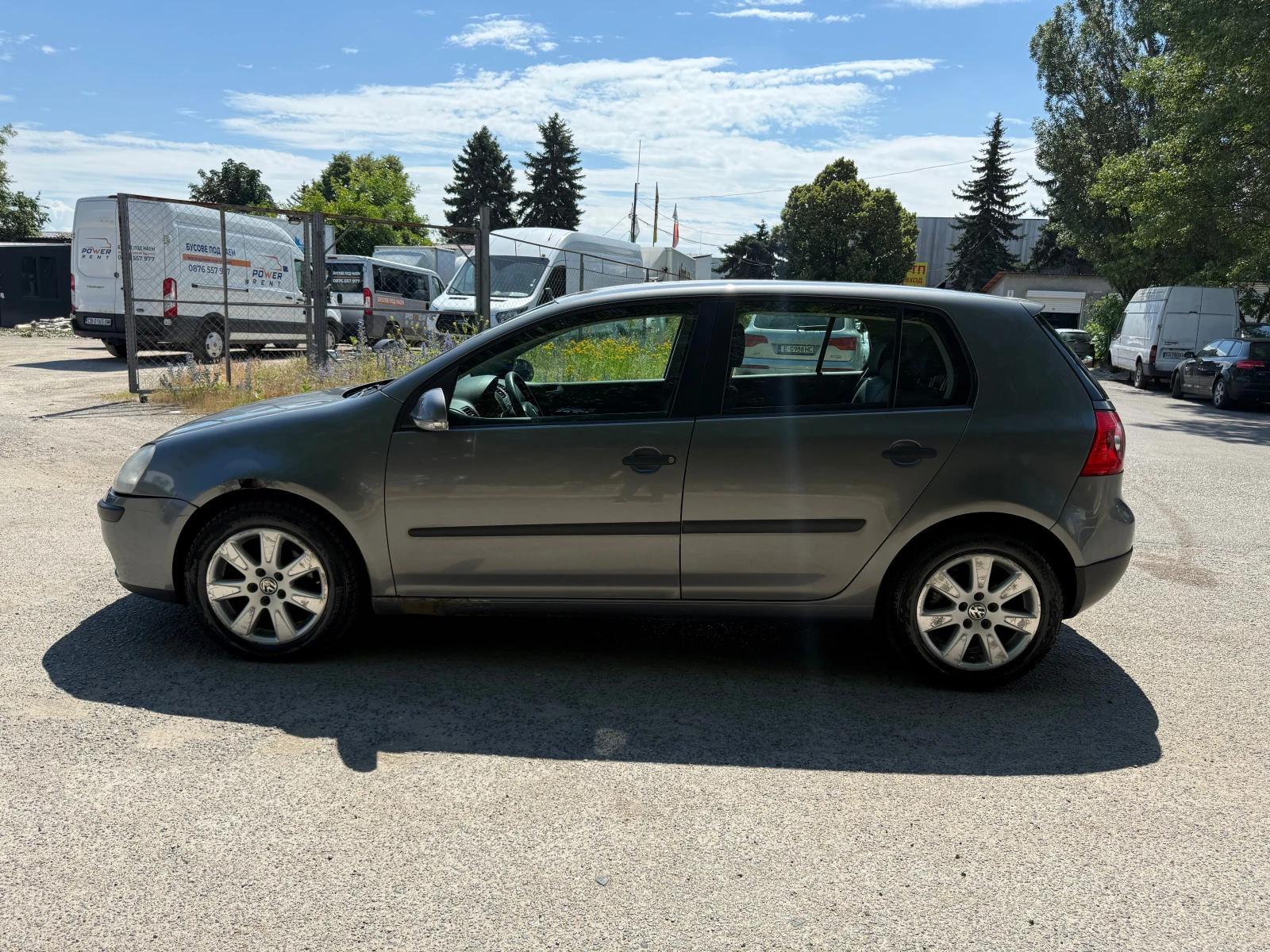 VW Golf 1.9 TDI Trendline , снимка 4 - Автомобили и джипове - 54946656