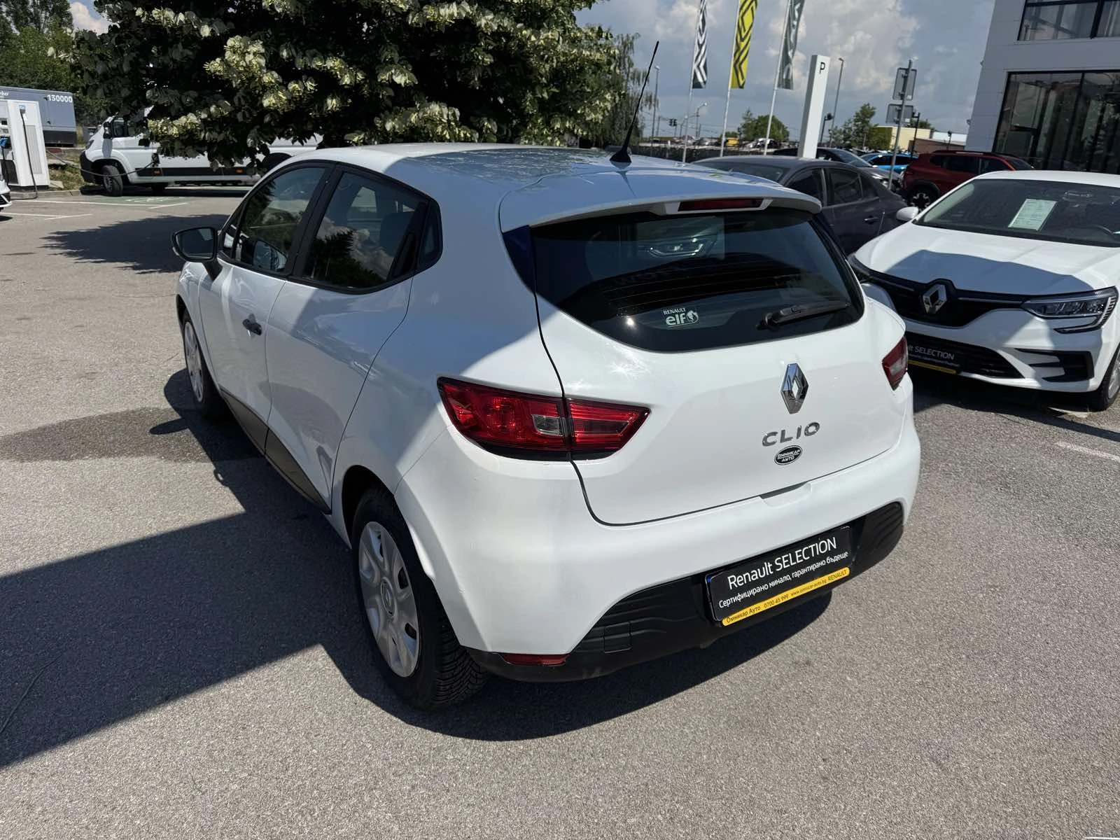 Renault Clio 1.2Sce, снимка 4 - Автомобили и джипове - 54998510