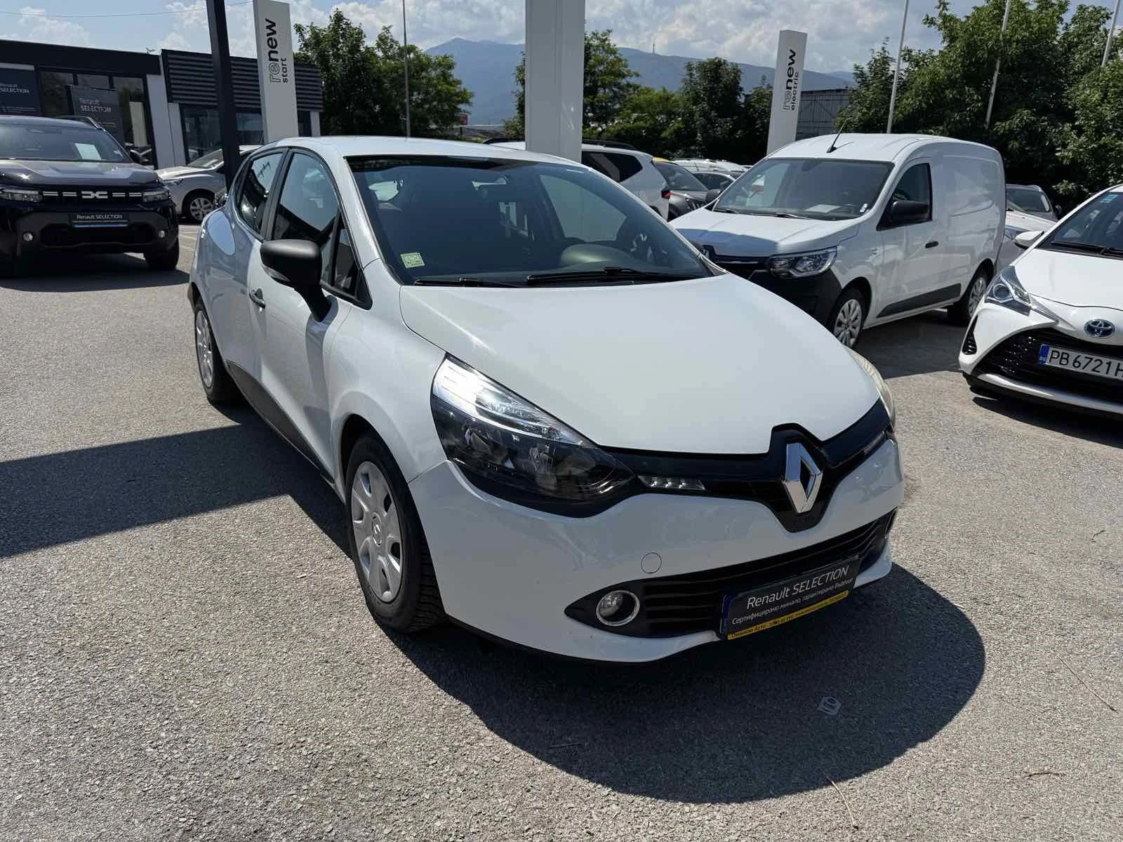 Renault Clio 1.2Sce, снимка 8 - Автомобили и джипове - 54998510