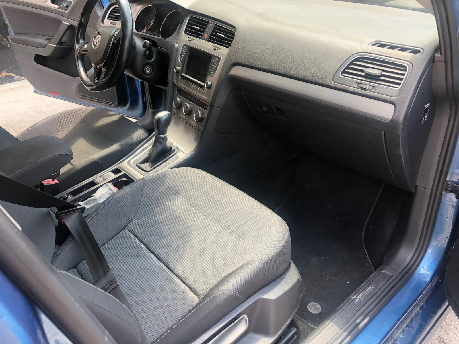 VW Golf 7, снимка 6 - Автомобили и джипове - 55393660