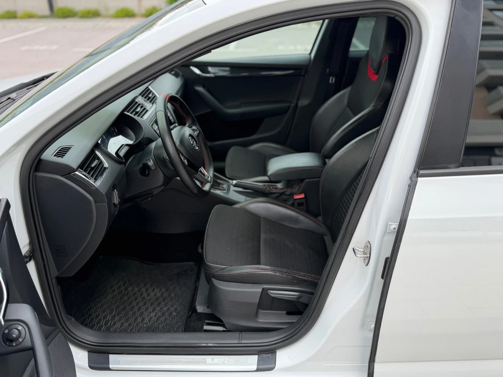 Skoda Octavia 2.0 VRS, снимка 8 - Автомобили и джипове - 55305910